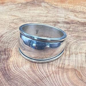 James Avery Retired Tapered Dome Ring